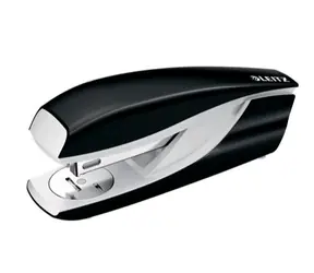 Leitz NeXXt WOW 5502 Stolní sešívačka černá / 3 mm / až 30 listů / P3 24|6 & P3 26|6 