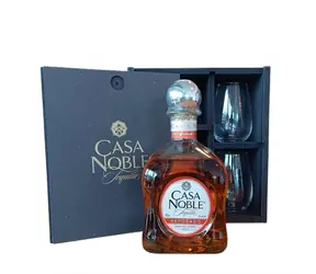 Casa Noble Reposado 40% 0,7l v dřevěné dárkové krabičce + 2 skleničky