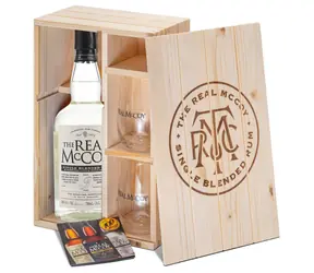 The Real McCoy 3 YO Distiller's Proof 46% 0,7l v dřevěné dárkové krabičce + 2 skleničky