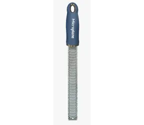 Microplane Premium Classic džínově-modrá / jemné struhadlo / 32.5 cm / nerezová ocel