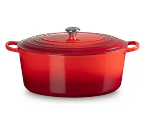 Le Creuset Signature Oválný hrnec s poklicí 40 cm červená