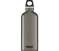 SIGG Traveller Smoked Pearl 1.0 l šedá / Láhev / Hliník