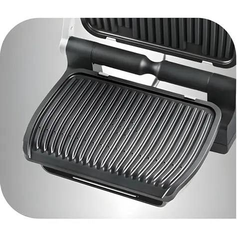 Tefal OptiGrill GC7058 černá / Kontaktní gril / 2000 W / 6 programů / Gril. plocha: 600 cm2