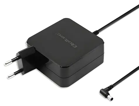 Qoltec 51745 / Adaptér pro notebooky / 65 W / 3,42 A / 19 V / 5,5x2,5 mm