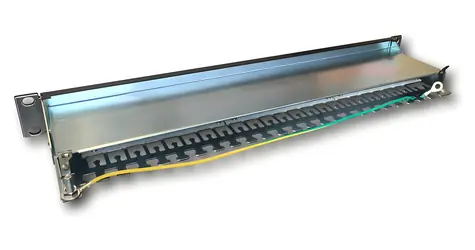 DATACOM 24p. CAT6A STP černý / Patch panel / 19" / 1U / 3x8 LSA / horní zářez
