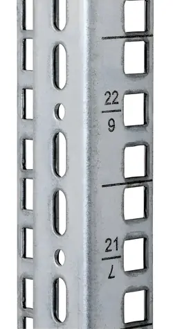 Triton vertikální lišta 4U / čtvercový otvor 9,5x9,5mm