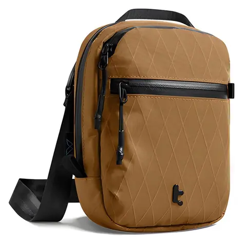 tomtoc Aviator T37 X-Pac hnědá / Cestovní crossbody taška