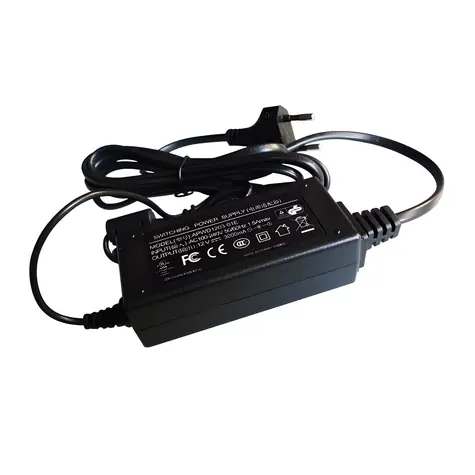 XtendLan Napájecí adaptér 12V/4A / Zdroj / jack 5,5/2,1 mm / 100-240 V