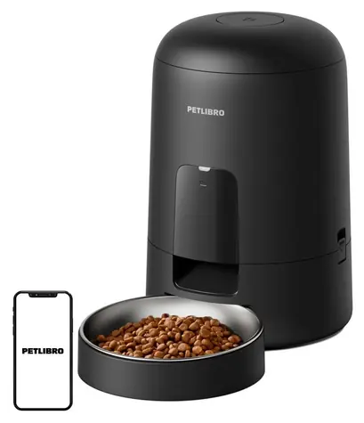 Petlibro Air černá / Inteligentní dávkovač krmiva / 2 l krmiva / 6 jídel denně / bateriové napájení