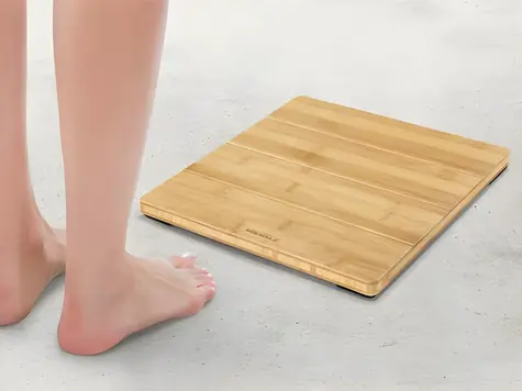 Soehnle Style Sense Bamboo Magic / Digitální osobní váha / bambusová plocha / max. 180 kg