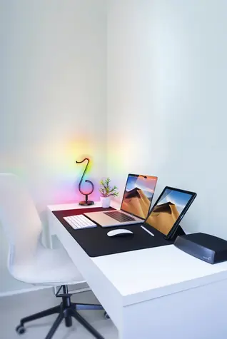 Activejet MELODY RGB černá / Stolní LED lampa / 7W / 58x LED / 350 lm / RGB / Bluetooth