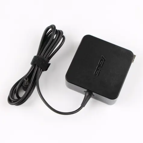 Asus 65W 19V černá / Napájecí adaptér / 100-240 V / 3,42 A