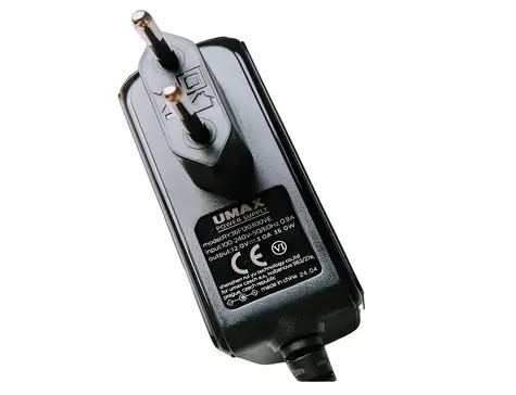 UMAX napájecí adaptér pro VisionBook / Napájecí adaptér / 12V/3A / DC konektor 3,5×1,35 mm