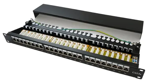XtendLan / Patch panel / 19" / 24 portů / stíněný / Cat5e