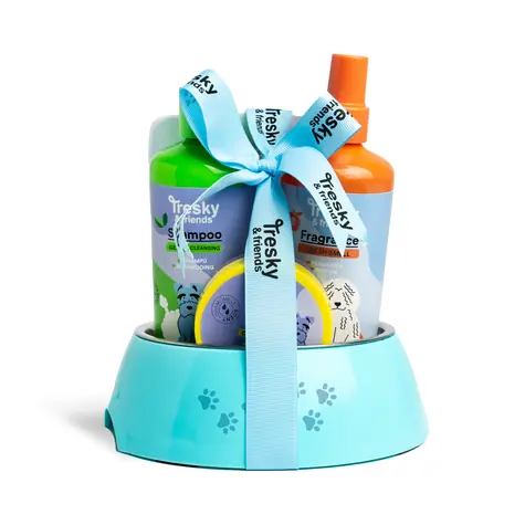 TRESKY & FRIENDS FOOD & WELLNESS 5 ks / Dárková sada kosmetiky a doplňků pro domácí mazlíčky