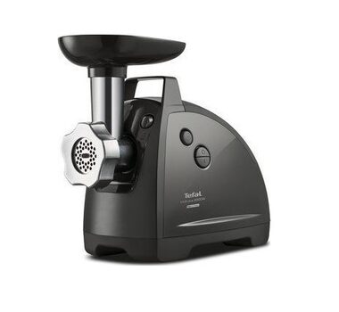 Tefal NE685838 černá / Mlýnek na maso / 2000W / 2.6kg za min / 5 nástavců