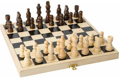 Small Foot Dřevěné šachy / od 3 let