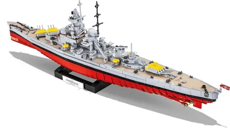 COBI 4835 Německá bitevní loď Gneisenau / 1:300 / 2417 kostek / od 10 let 