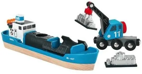 Brio Nákladní loď převážející kontejnery s jeřábem / od 3 let
