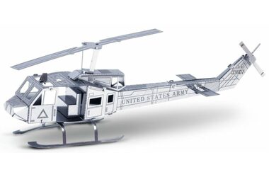 Metal Earth 3D Puzzle Vrtulník Bell UH-1 Huey / od 14 let