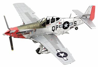 Metal Earth 3D Puzzle P-51D Mustang Sweet Arlene / od 14 let