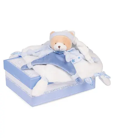 Doudou Dárková sada - Plyšový medvídek muchláček s čepičkou / od 0 let