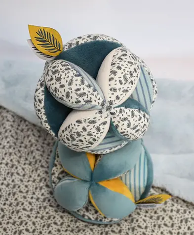Doudou Textilní aktivní míč koala 15 cm / od 0 let