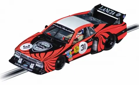 Carrera 27835 Evolution Lancia Beta Montecarlo / Auto pro autodráhu / 1:32