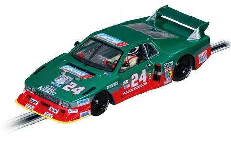 Carrera 27836 Evolution Lancia Beta Montecarlo / Auto pro autodráhu / 1:32