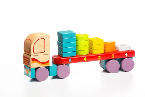 CUBIKA 13425 Kamion s geometrickými tvary - dřevěná skládačka / 19 dílů / od 18 měsíců