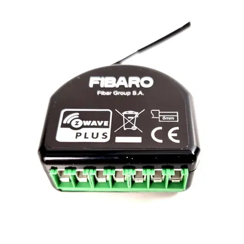 Fibaro FGS-224 dvojitý spínací reléový modul / 9.5 A / Z-WavePlus