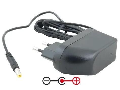 AVACOM univerzální napájecí adaptér 24W 1.6A 15V konektor 5.5mm x 2.1mm