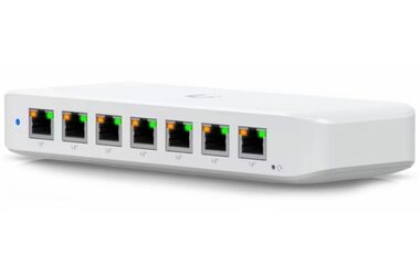 Ubiquiti UniFi Switch Ultra 60W / 8× GbE RJ-45 / 7× PoE+ výstup