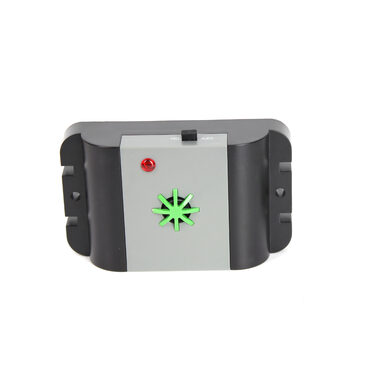 Isotronic M632 Odpuzovač hlodavců / 12-24 kHz / IP54 / Quartz / na baterie / 6x AAA