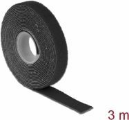 DeLock Páska suchého zipu 300cm x 1.3 cm černá