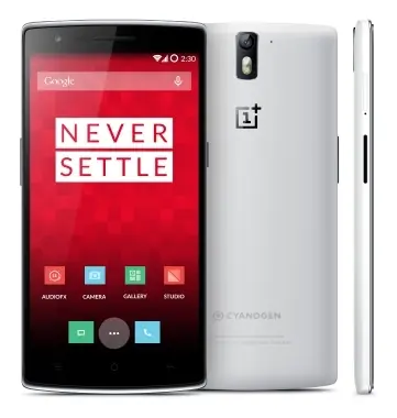 OnePlus One / 5.5 / Snapdragon 801 2,5 GHz / 3GB RAM / 16 GB ROM / Android 4.4 / bílá