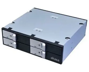 AKASA Lokstor M22 / 4x 2,5" SATA HDD/SSD do 5,25" interní pozice / černý