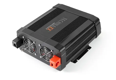 Technaxx TX0540 měnič napětí DC AC černá / 2000W / vstup 12V DC / 2x USB / 2x 230 zásuvka 