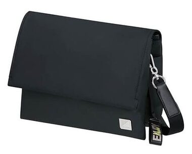 Samsonite Workationist černá / Dámská taška přes rameno / Vnitřní organizér / 4.5 L