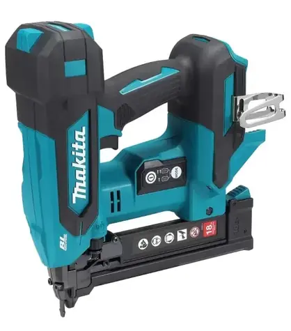 Makita DST630Z / Aku sponkovačka / 18V / Délka spony 9.5-38 mm / Bez aku