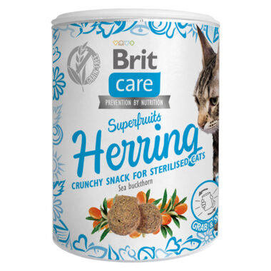 Brit Care Cat Snack Superfruits Herring 100 g / Křupavý pamlsek se sleděm a se "Superfruits" - s rakytníkem