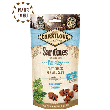 CARNILOVE Cat Semi-Moist Sneck Sardine & Parsley 50g / Poloměkký pamlsek pro kočky 
