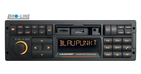 BLAUPUNKT Frankfurt RCM 82 DAB / Autorádio / BT / USB / SD / AUX / 4x 50W 