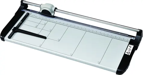 Olympia TR 6712 / řezací pravítko / rozměry desky 300 x 700 mm / kapacita 12 listů