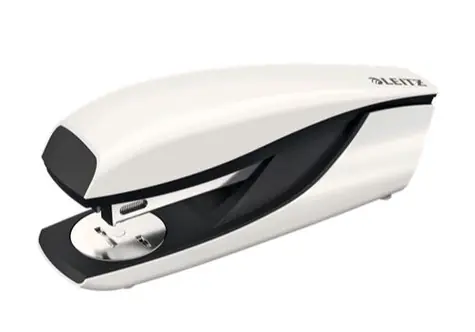 Leitz NeXXt WOW 5502 Stolní sešívačka perleťová bílá / 3 mm / až 30 listů / P3 24|6 & P3 26|6 