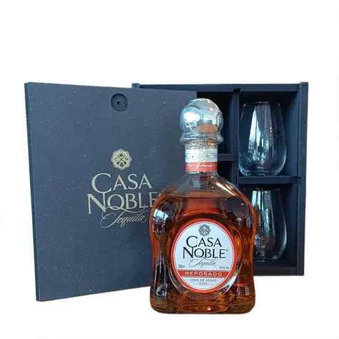 Casa Noble Reposado 40% 0,7l v dřevěné dárkové krabičce + 2 skleničky