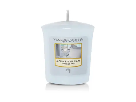 Yankee Candle A calm & quiet place vonná svíčka votivní 49g / doba hoření: až 15h