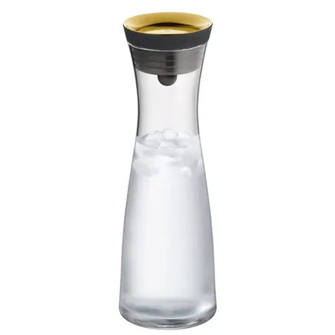 WMF Basic karafa na vodu 1l zlatá / uzávěr / integrované sítko / 1l / 29 x 10 cm