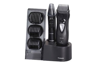 Panasonic ER-GY10CM504 černá / Zastřihovač / namokro i na sucho / 4 nástavce / břit z nerez oceli